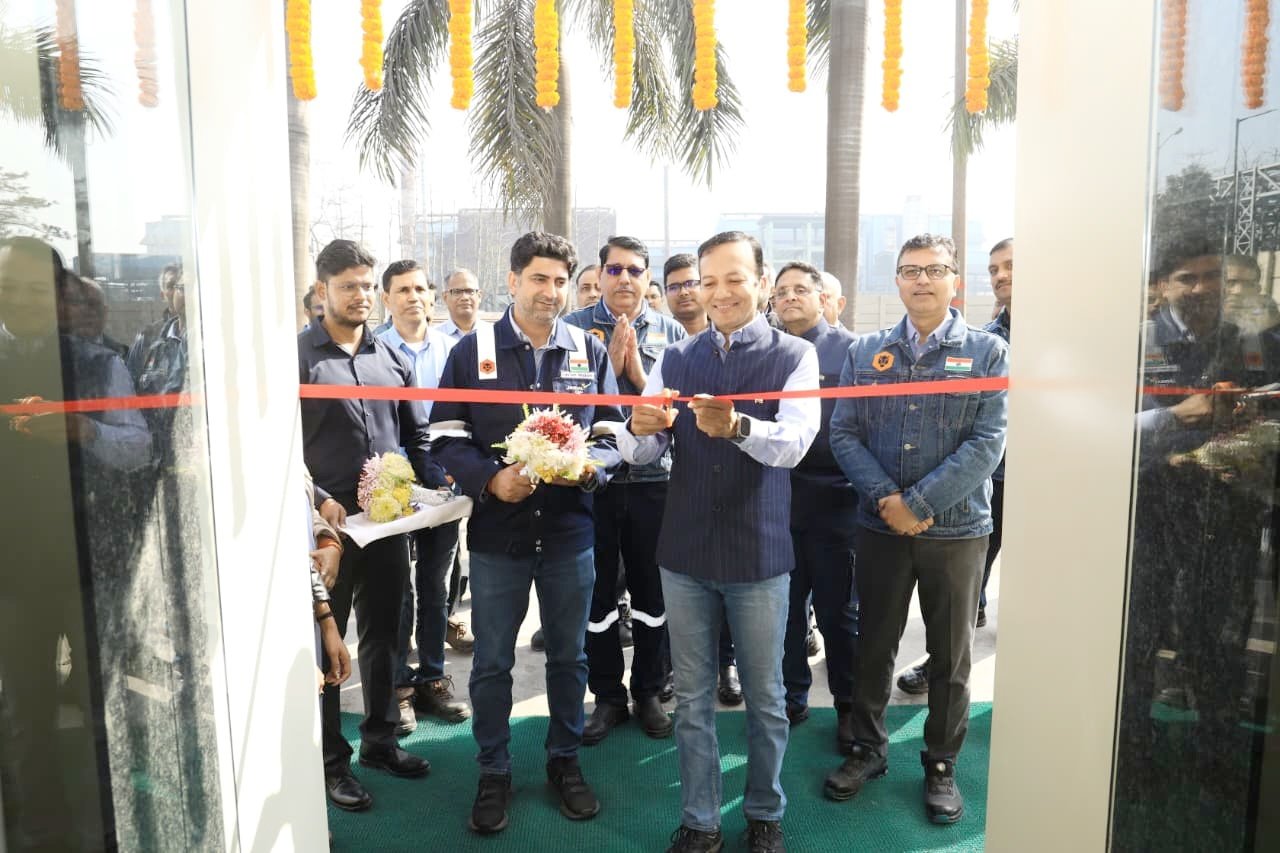 You are currently viewing ଅନୁଗୁଳରେ ଲର୍ଣ୍ଣିଂ ମଡେଲ୍‌ ଲ୍ୟାବ୍‌ର ଉଦଘାଟନ କଲେ ନବୀନ ଜିନ୍ଦଲ, ‘ସଂକଳ୍ପ’ ଜିମ୍ ଏବଂ ‘ସମୃଦ୍ଧି’ ମାର୍କେଟ୍ କମ୍ପ୍ଲେକ୍ସର କଲେ ଲୋକାର୍ପଣ