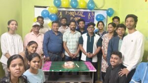 Read more about the article ଗୁରୁକୁଳ କ୍ଲାସେସରେ ଦଶମ ଶ୍ରେଣୀ ଛାତ୍ରଛାତ୍ରୀଙ୍କ ବିଦାୟ ଉତ୍ସବ ପାଳିତ