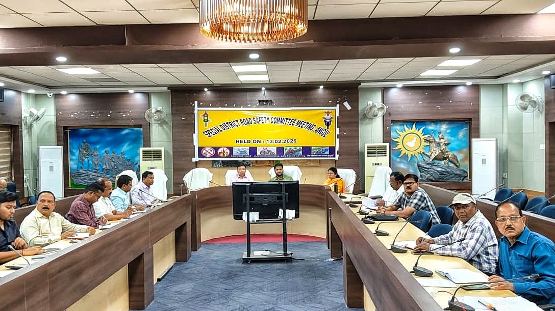 You are currently viewing ଅନୁଗୁଳ ଜିଲ୍ଲା ସଡ଼କ ସୁରକ୍ଷା କମିଟି ବୈଠକ: ଜାନୁଆରୀରେ ୧୭ ମୃତ, ୪୭୮ ଜଣଙ୍କ ଲାଇସେନ୍ସ ରଦ୍ଦ