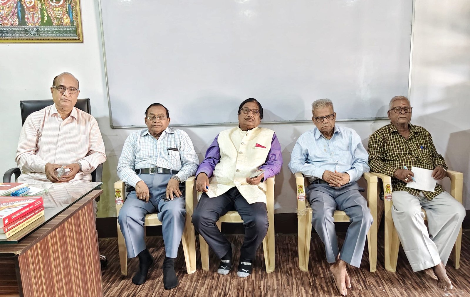 You are currently viewing ଅନୁଗୁଳ ଜିଲ୍ଲା ସାହିତ୍ୟ ସଂସଦ ପକ୍ଷରୁ ବିଷୁବ ମିଳନ ପୁରସ୍କାର ଘୋଷଣା