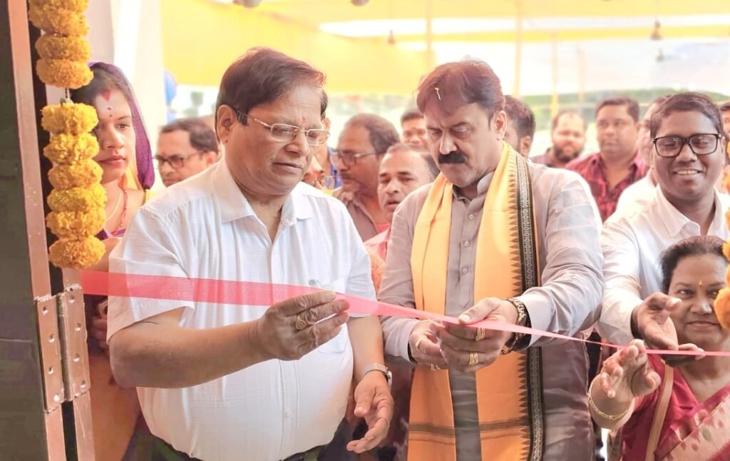 ତଳମୂଳ ସ୍ୱାସ୍ଥ୍ୟ କେନ୍ଦ୍ରର ନୂତନ ଗୃହ ଉଦଘାଟିତ: ଲୋକାର୍ପଣ କଲେ ଅନୁଗୁଳ ବିଧାୟକ