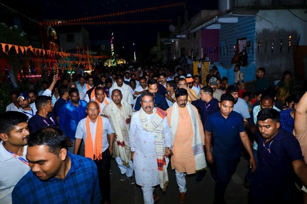 ଧଉରାପାଲି ମାଟିରୁ ସମୃଦ୍ଧ ଓଡ଼ିଆ ପରମ୍ପରାର ବାର୍ତ୍ତା ଦେଲେ କେନ୍ଦ୍ରମନ୍ତ୍ରୀ ଧର୍ମେନ୍ଦ୍ର ପ୍ରଧାନ