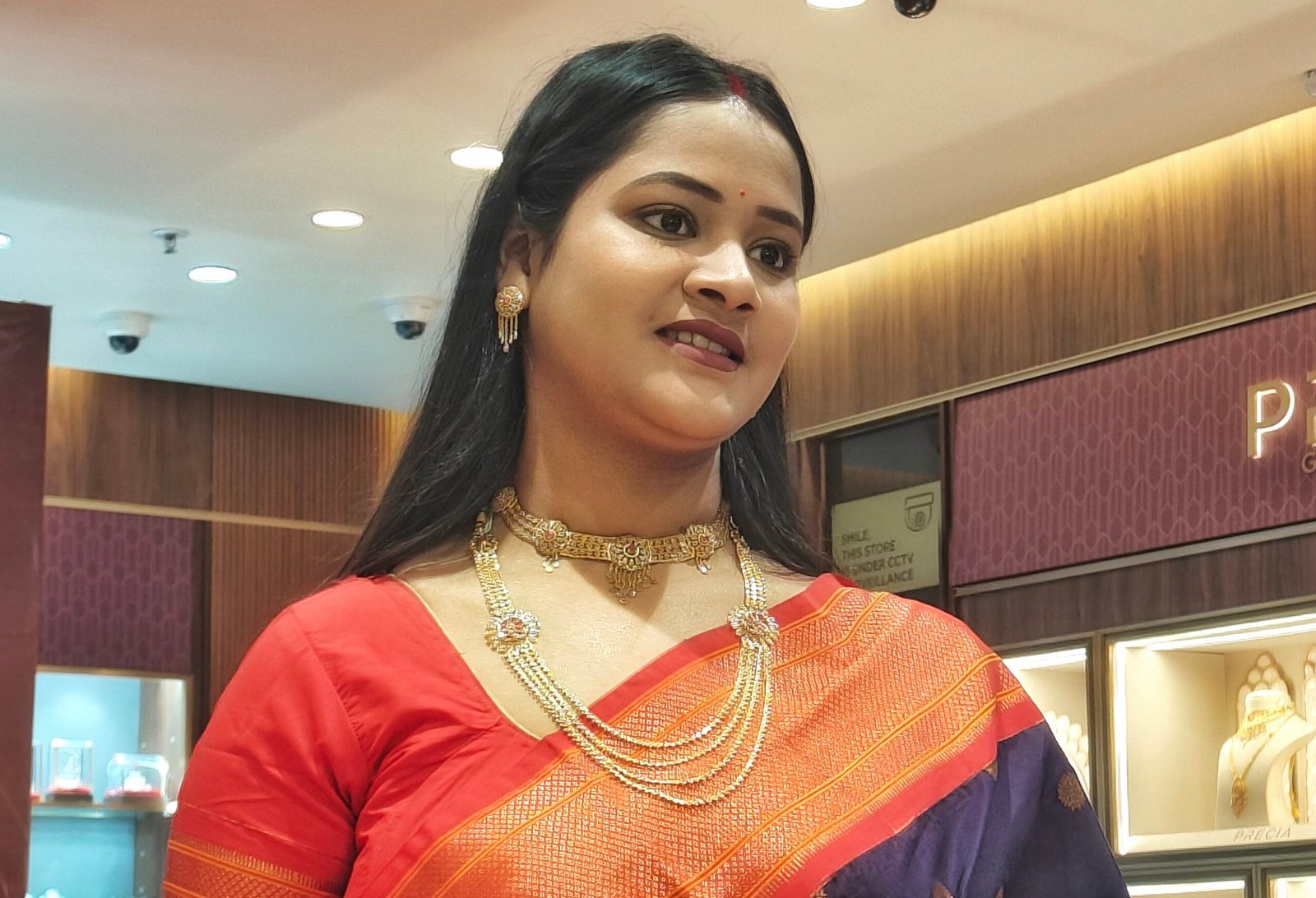 You are currently viewing ଅନୁଗୁଳ ମାଲବାର୍ ସୁନା ଓ ହୀରା ଶାଖାରେ ଜେମ୍ ଷ୍ଟୋନ୍ ଜୁଏଲାରୀ ମହାପର୍ବର ଶୁଭାରମ୍ଭ