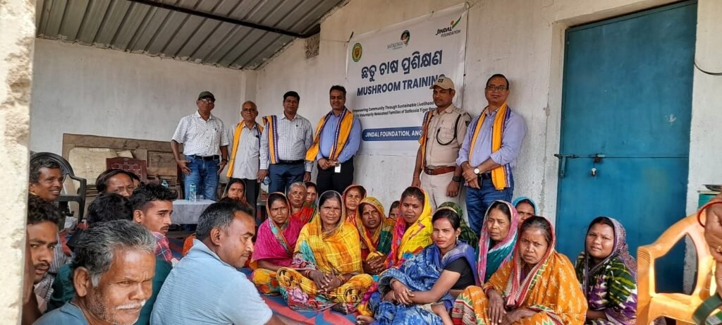 ସ୍ୱାବଲମ୍ବୀ ହେବେ ସାତକୋଶିଆର ପୁନର୍ବାସିତ ପରିବାର: ଜିନ୍ଦଲ ଫାଉଣ୍ଡେସନର ନିଆରା ପ୍ରୟାସ