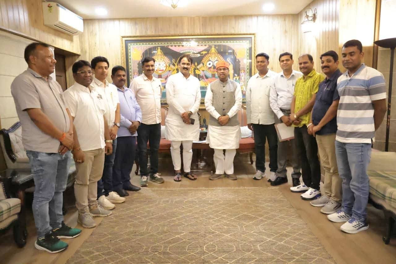 You are currently viewing ନାଲକୋର ସମ୍ପ୍ରସାରଣ ଓ କର୍ମଚାରୀ ସମସ୍ୟା ସମ୍ପର୍କରେ କେନ୍ଦ୍ର ଶିକ୍ଷାମନ୍ତ୍ରୀ ଧର୍ମେନ୍ଦ୍ର ପ୍ରଧାନଙ୍କ ସହ ଆଲୋଚନା