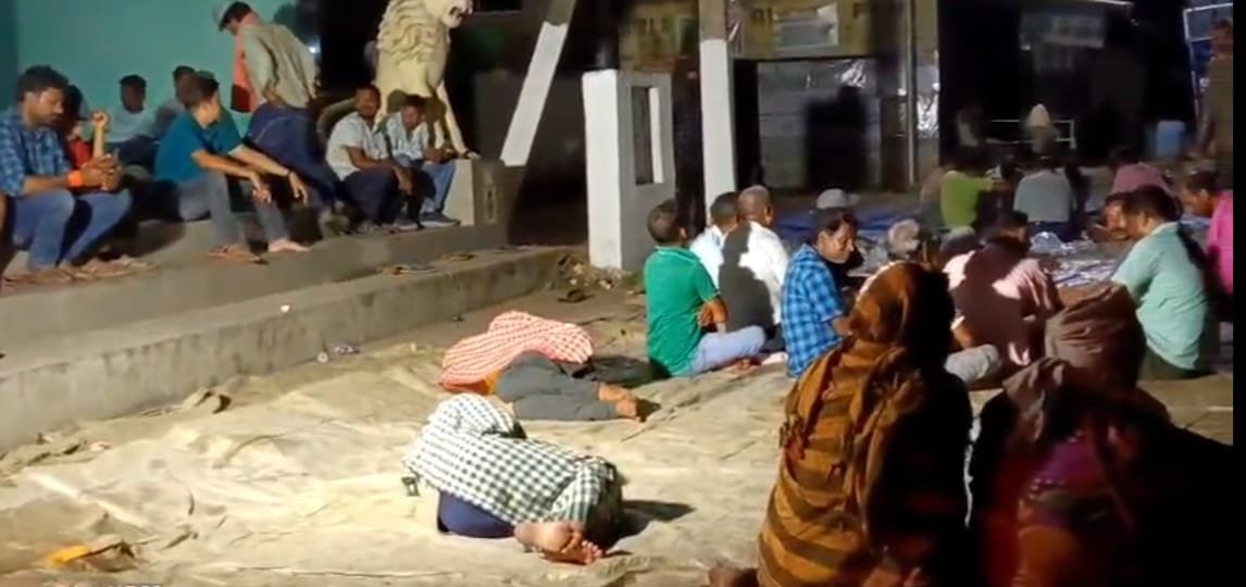 You are currently viewing କୋଶଳାରେ କୋଇଲା ପରିବହନକୁ ତୀବ୍ର ବିରୋଧ: ଫେରିଗଲା ୩୮ଟି ଟ୍ରକ