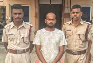 Read more about the article ଅନୁଗୁଳ ପୋଲିସ ପଞ୍ଝାରେ ଦୁର୍ଦ୍ଦାନ୍ତ ଅପରାଧୀ ‘ଟପା’: ବେଆଇନ ବନ୍ଧୁକ ଜବତ