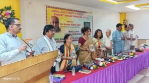 Read more about the article ଭୀମ ଭୋଇଙ୍କ “ସ୍ତୁତି ଚିନ୍ତାମଣି”ର ହିନ୍ଦୀ ଅନୂଦିତ ପୁସ୍ତକ ଉନ୍ମୋଚିତ