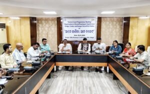 Read more about the article ଅନୁଗୁଳରେ ‘ଆମେ ଜାଣିବା ଆମ ବଜେଟ୍’ ପ୍ରସ୍ତୁତି, ଗ୍ରାମସଭା ଜରିଆରେ ଲୋକଙ୍କ ପାଖକୁ ଯିବ ସୂଚନା