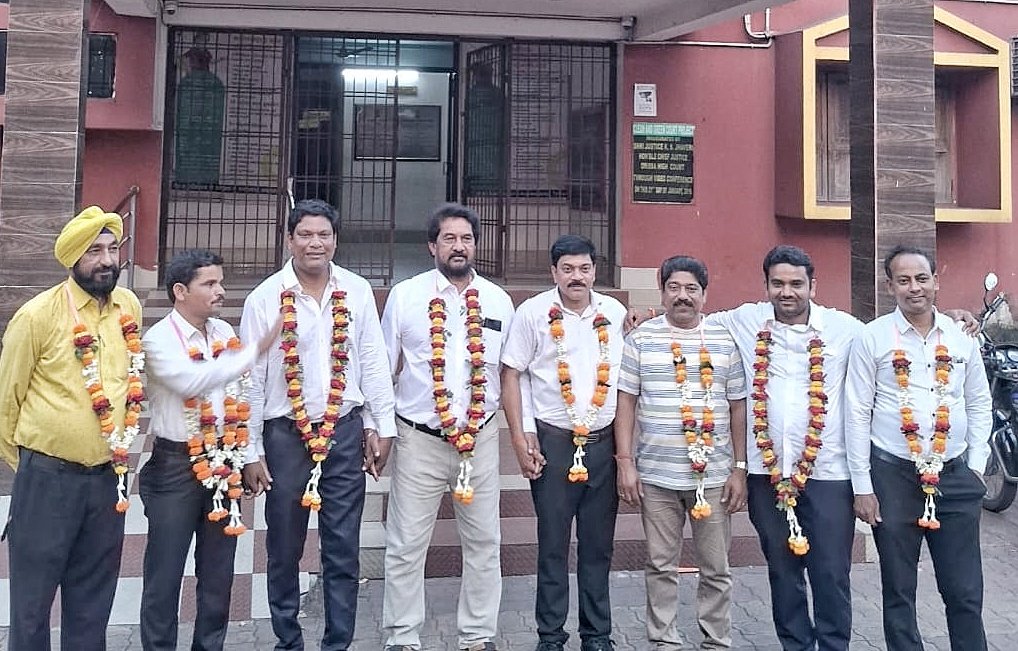 ତାଳଚେର ଓକିଲ ସଂଘ ନିର୍ବାଚନ ଶେଷ: ଚିତ୍ତରଞ୍ଜନ ସଭାପତି ଓ ଶୈଳେନ୍ଦ୍ର ସାଧାରଣ ସମ୍ପାଦକ ଭାବେ ନିର୍ବାଚିତ