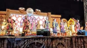 Read more about the article ପାଳଲହଡ଼ା ମହୋତ୍ସବ ଉଦଯାପିତ; ଦେବ ନେଗୀଙ୍କ ସଙ୍ଗୀତ ଓ ପ୍ରଜ୍ଞା-ଶଙ୍କରଙ୍କ କମେଡିରେ ଝୁମିଲେ ଦର୍ଶକ