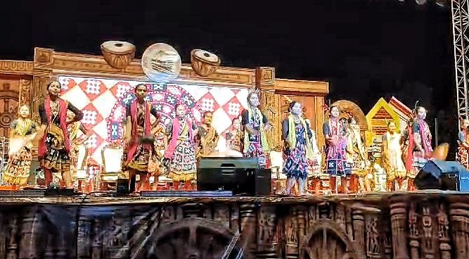 ପାଳଲହଡ଼ା ମହୋତ୍ସବ ଉଦଯାପିତ; ଦେବ ନେଗୀଙ୍କ ସଙ୍ଗୀତ ଓ ପ୍ରଜ୍ଞା-ଶଙ୍କରଙ୍କ କମେଡିରେ ଝୁମିଲେ ଦର୍ଶକ