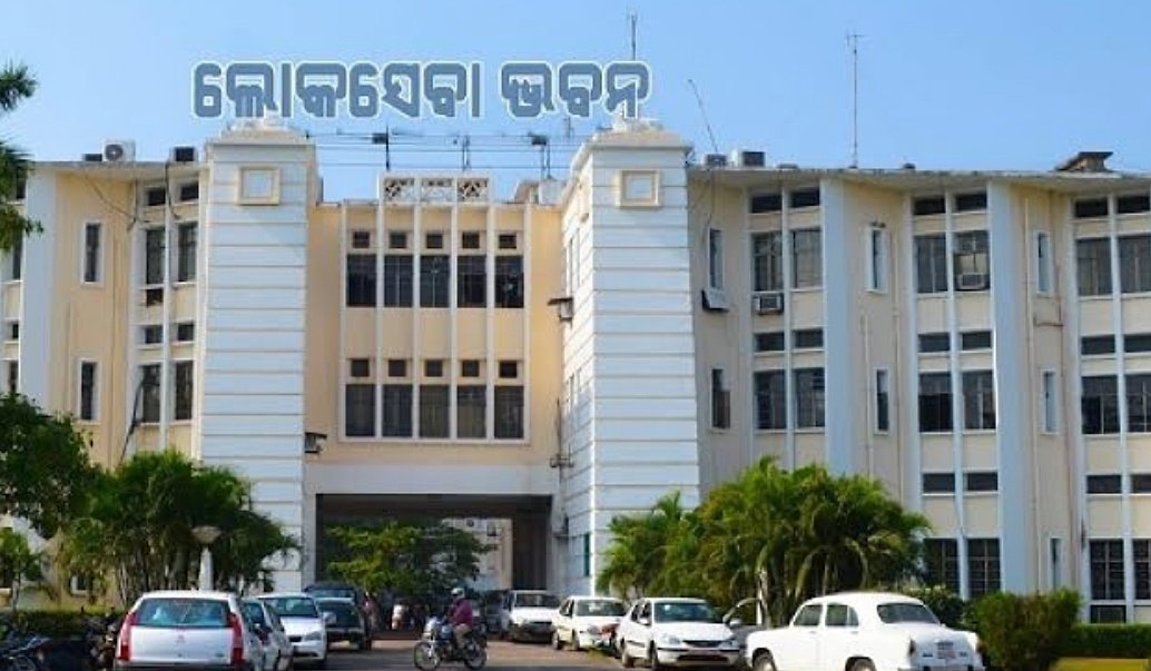 You are currently viewing ସମ୍ପତ୍ତି ତାଲିକା ଦାଖଲରେ ସରକାରୀ ବାବୁଙ୍କ ଉଦାସୀନତା: ୧ ଲକ୍ଷ ୨୫ ହଜାର କର୍ମଚାରୀ ଦାଖଲ କରିନାହାନ୍ତି