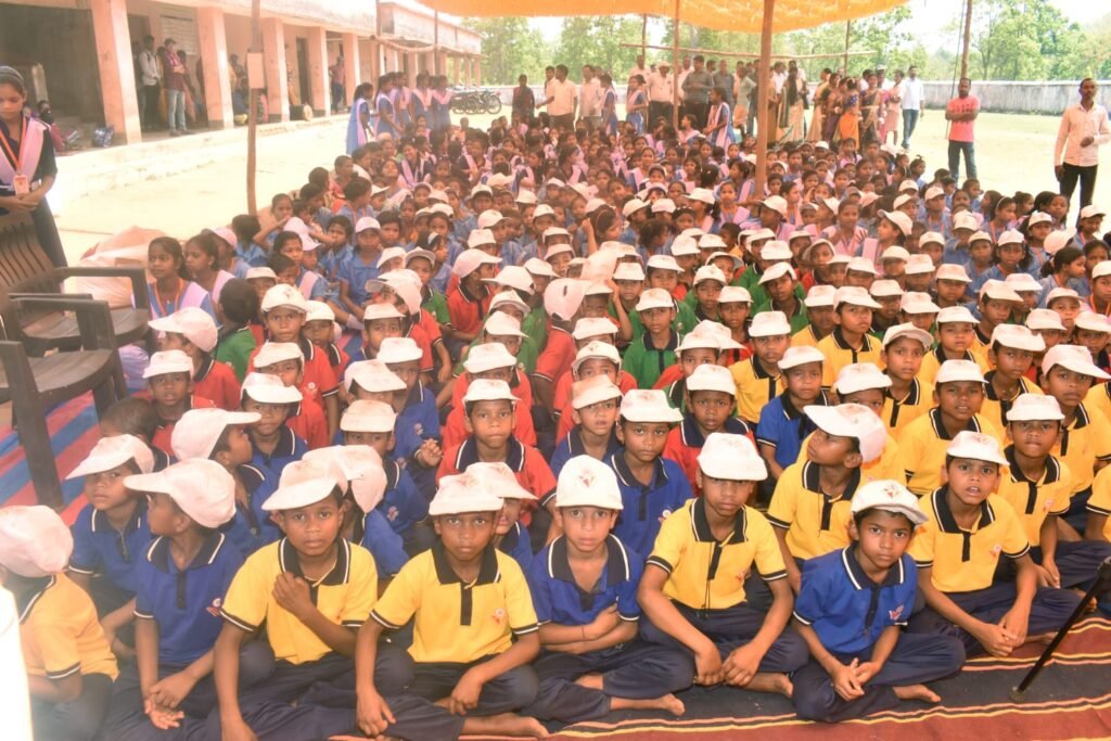 ବିଦ୍ୟାଳୟମୁଖୀ ହେବେ ବଣ-ପାହାଡ଼ ଘେରା ଅଞ୍ଚଳର କୋମଳମତି ଶିଶୁ: ସିବିଡ଼ାରେ ‘ପ୍ରବେଶ ଉତ୍ସବ ଓ ଖଡ଼ିଛୁଆଁ’ କାର୍ଯ୍ୟକ୍ରମ