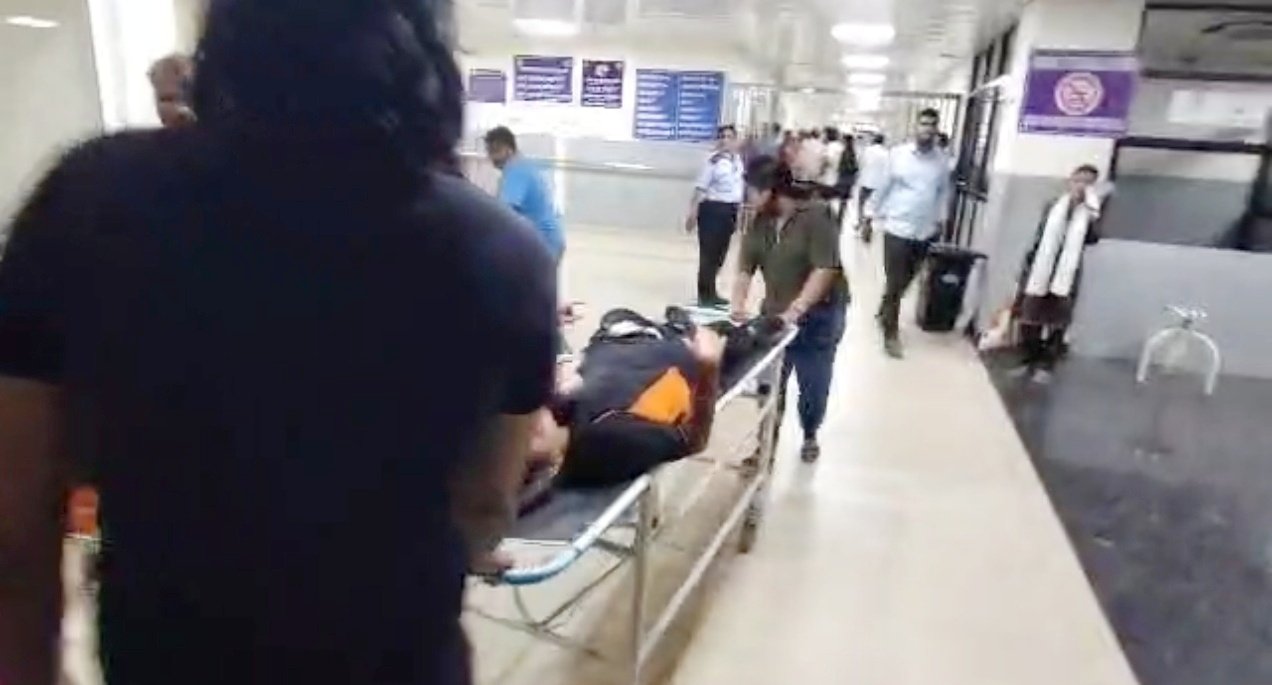 You are currently viewing ପାରିବାରିକ କଳହର କରୁଣ ପରିଣତି: ସ୍ତ୍ରୀଙ୍କୁ ଛୁରାମାଡ଼ କରି ସ୍ୱାମୀ ଗିରଫ