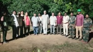 Read more about the article ଅନୁଗୁଳ ବନଖଣ୍ଡର ଅଭିନବ ପ୍ରୟାସ: ହାତୀ-ମଣିଷ ଲଢ଼େଇ ରୋକିବ ‘ହାଇମାଷ୍ଟ ଲାଇଟ୍’