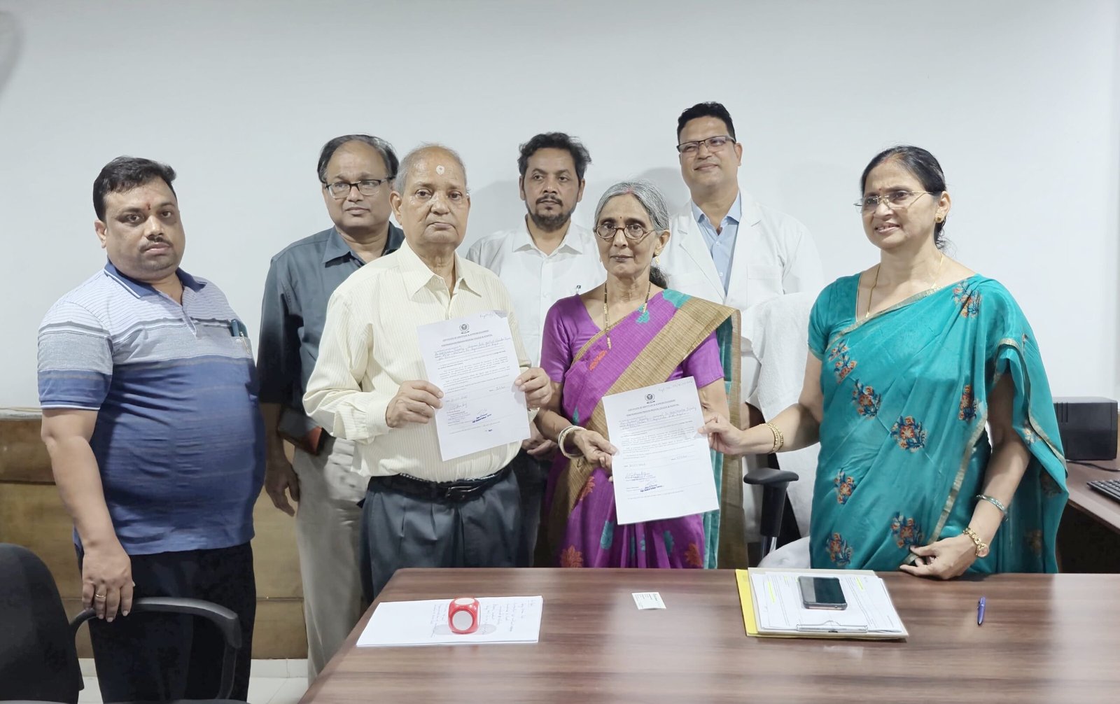 You are currently viewing ମୃତ୍ୟୁ ପରେ ଅଙ୍ଗଦାନ ପାଇଁ ସମ୍ମତି ଦେଲେ ଡାକ୍ତର ଏବଂ ତାଙ୍କ ପତ୍ନୀ