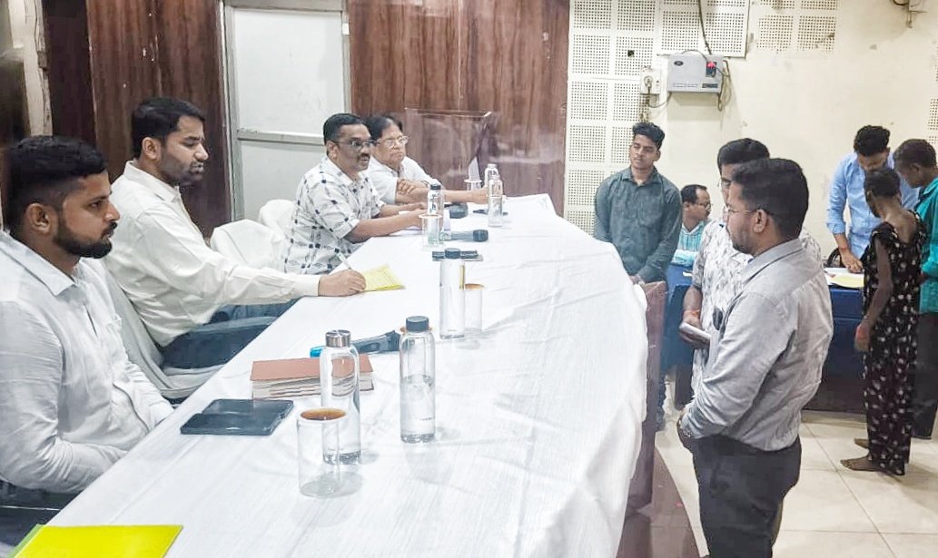 You are currently viewing ତାଳଚେରରେ ଜିଲ୍ଲାସ୍ତରୀୟ ମିଳିତ ଜନ ଶୁଣାଣି ଶିବିର: ୬୯ଟି ଅଭିଯୋଗର ଶୁଣାଣି