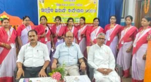 Read more about the article ଅନୁଗୁଳ ସରସ୍ୱତୀ ଶିଶୁ ବିଦ୍ୟାମନ୍ଦିରରେ ସାମୂହିକ ଆଚାର୍ଯ୍ୟ କାର୍ଯ୍ୟଶାଳା ଉଦଘାଟିତ