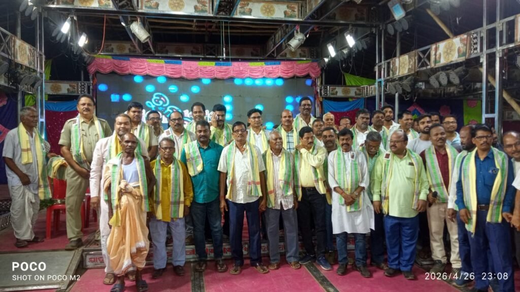 ଡେରଙ୍ଗରେ ୭୬ତମ ରାଧାକୃଷ୍ଣ ଚନ୍ଦନ ଯାତ୍ରା: ବରିଷ୍ଠ ନାଗରିକ ଓ ଅବସରପ୍ରାପ୍ତ କର୍ମଚାରୀ ସମ୍ବର୍ଦ୍ଧିତ