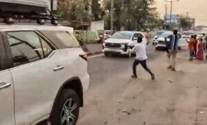 Read more about the article ମୁଖ୍ୟମନ୍ତ୍ରୀଙ୍କ ଅନୁଗୁଳ ଗସ୍ତକୁ ବିରୋଧ; କଂଗ୍ରେସ କର୍ମୀଙ୍କ କଳାପତାକା ପ୍ରଦର୍ଶନ