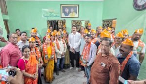 Read more about the article ଅନୁଗୁଳରେ ମିଶ୍ରଣ ପର୍ବ: ବହୁ ବିଜେଡି କର୍ମୀ ବିଜେପିରେ ସାମିଲ