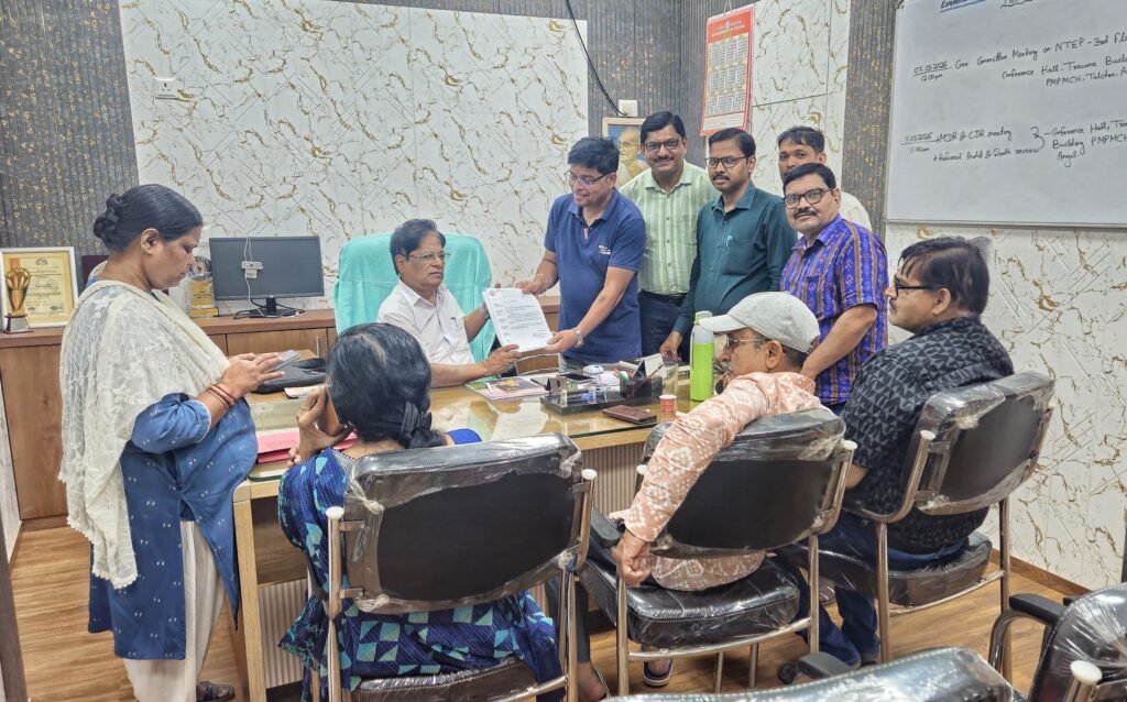 ମୁଖ୍ୟମନ୍ତ୍ରୀଙ୍କୁ ଜିଲ୍ଲା ଫାର୍ମାସି ଅଧିକାରୀ ସଂଘର ଦାବି ପତ୍ର