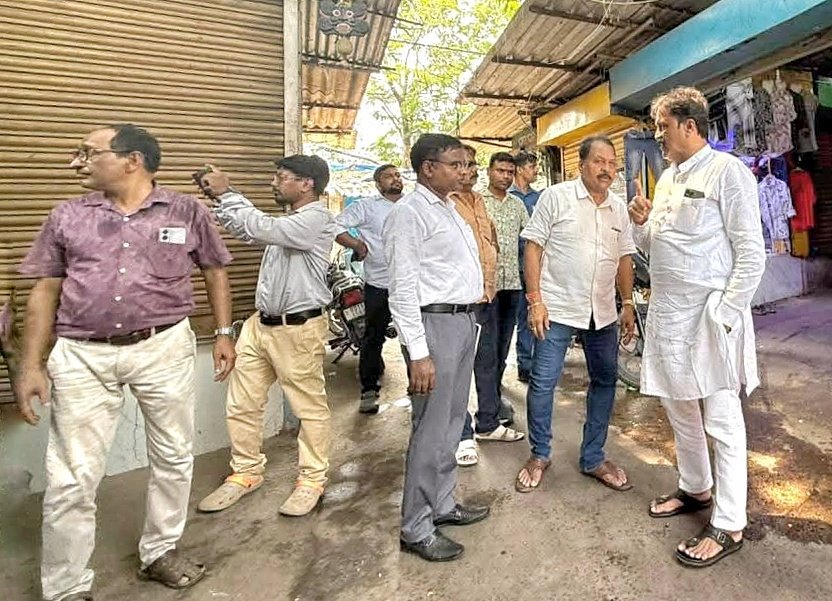 You are currently viewing ଅନୁଗୁଳ ଡେଲି ଓ ମାଛ ମାର୍କେଟର ହେବ ଅତ୍ୟାଧୁନିକ କାୟାକଳ୍ପ: ମନ୍ତ୍ରୀଙ୍କ ନିର୍ଦ୍ଦେଶରେ ଡିପିଆର ପ୍ରସ୍ତୁତି ଆରମ୍ଭ