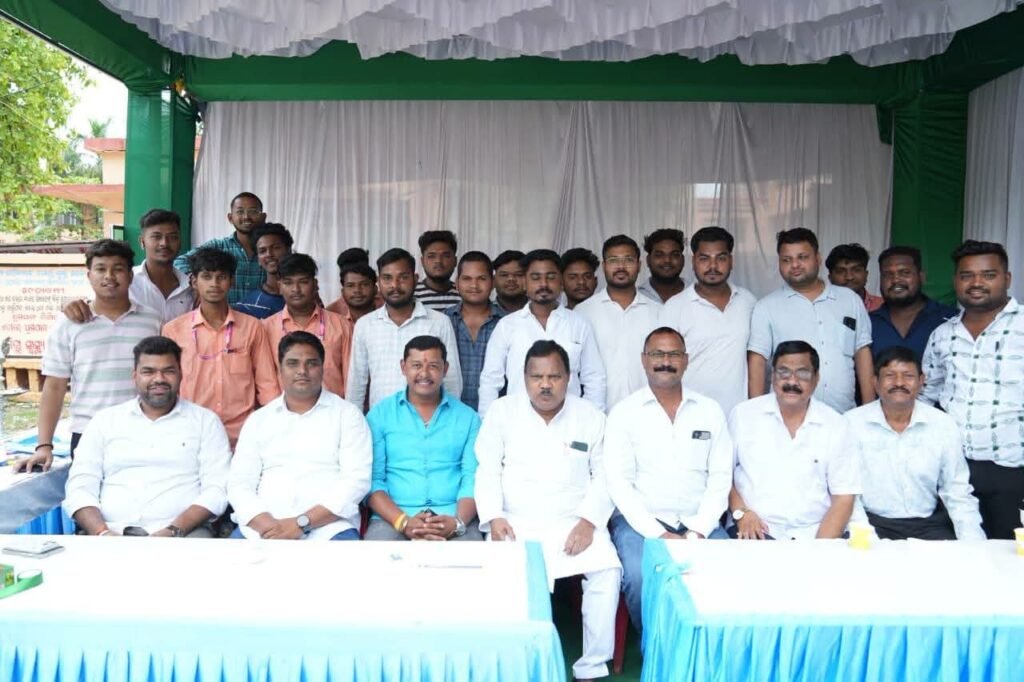 ଅନୁଗୋଳ ସ୍ୱୟଂଶାସିତ ମହାବିଦ୍ୟାଳୟରେ ଛାତ୍ରଛାତ୍ରୀଙ୍କ ପାଇଁ ବିଜେଡିର ମାଗଣା ସହାୟତା କେନ୍ଦ୍ର