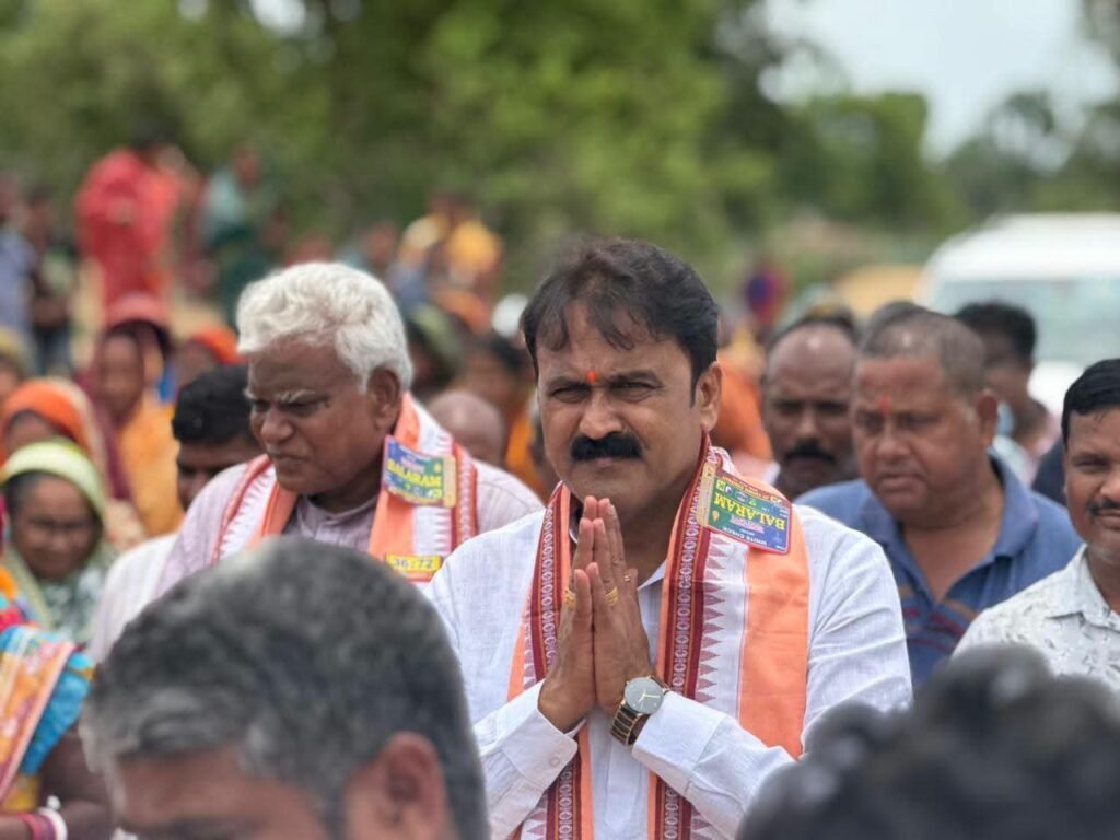 ଅନୁଗୋଳରେ ୭.୨୦ କୋଟିର ରାସ୍ତା ପ୍ରକଳ୍ପ ଶିଳାନ୍ୟାସ: ସାଂସଦ ଓ ବିଧାୟକଙ୍କ ଉପସ୍ଥିତିରେ ଭିତ୍ତିପ୍ରସ୍ତର ସ୍ଥାପନ