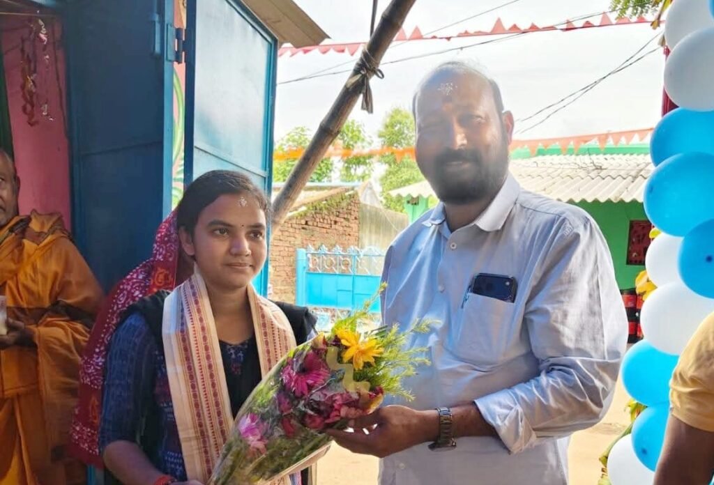 NEET ରେ ସଫଳତା: ତାଳଚେରର ଶୁଭସ୍ମିତାଙ୍କୁ ଅଭିନନ୍ଦନ ଜଣାଇଲେ ବିଧାୟକ ବ୍ରଜକିଶୋର ପ୍ରଧାନ