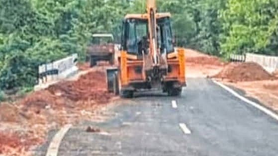 ଖବର ପ୍ରସାରଣ ପରେ ଜାଗିଲା ପୂର୍ତ୍ତ ବିଭାଗ, ମରାମତି ହେଲା ଧୋଇଯାଇଥିବା ରାସ୍ତା