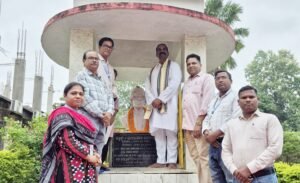 Read more about the article ଛେଣ୍ଡିପଦାରେ ପଦ୍ମଶ୍ରୀ ରାଧାମୋହନ ଗଡ଼ନାୟକ ଜୟନ୍ତୀ ପାଳିତ