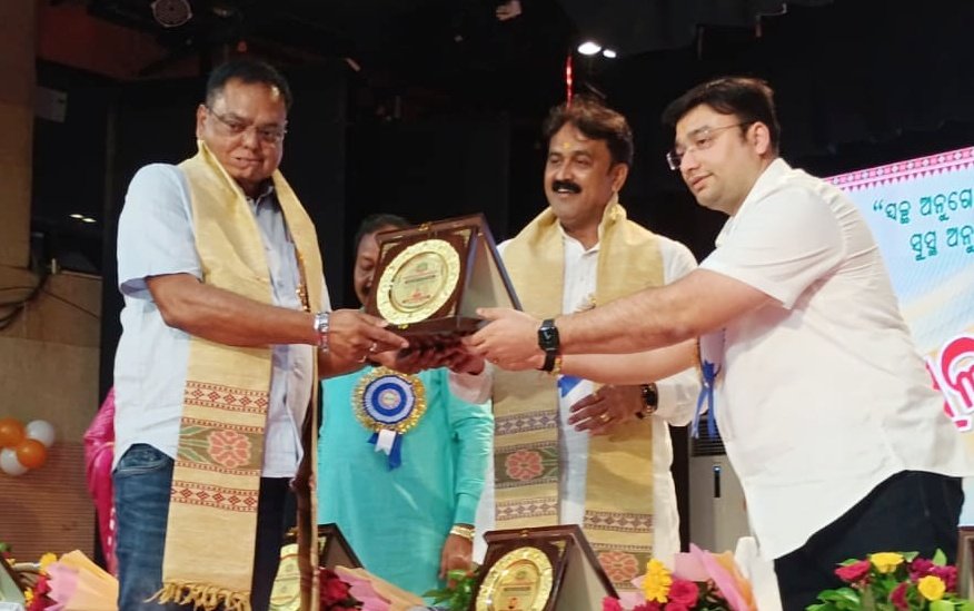 ସ୍ୱାୟତ୍ତ ଶାସନ ଦିବସ: ବଦଳୁଛି ଅନୁଗୋଳ ସହରର ଛବି