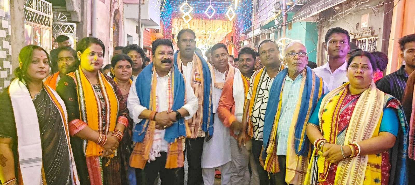 You are currently viewing ଗଣେଶ ପୂଜା ପାଇଁ ଲୋକାରଣ୍ୟ ତାଳଚେର, ମଣ୍ଡପ ବୁଲିଲେ ନଗରପାଳ ଓ ବିଜେପି ସଭାପତି