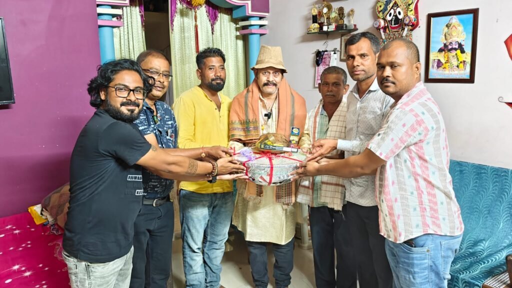 ଘୋଷରରେ ଜୀବନ୍ତ ହେବ ‘ମହିଷାସୁର ଦରବାର’: ତିନି ଦିନିଆ ପୌରାଣିକ ନାଟକ ପାଇଁ ପ୍ରସ୍ତୁତି