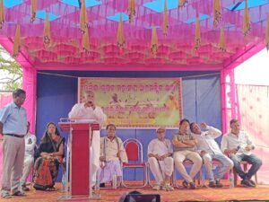 Read more about the article ମାଧପୁରରେ ବିଶାଳ କୃଷକ ମହାସମାବେଶ: ଜଳକର ଲାଗୁ ଏବଂ ରବି ଋତୁରେ ଧାନ ମଣ୍ଡି ଖୋଲିବାକୁ ଦାବି