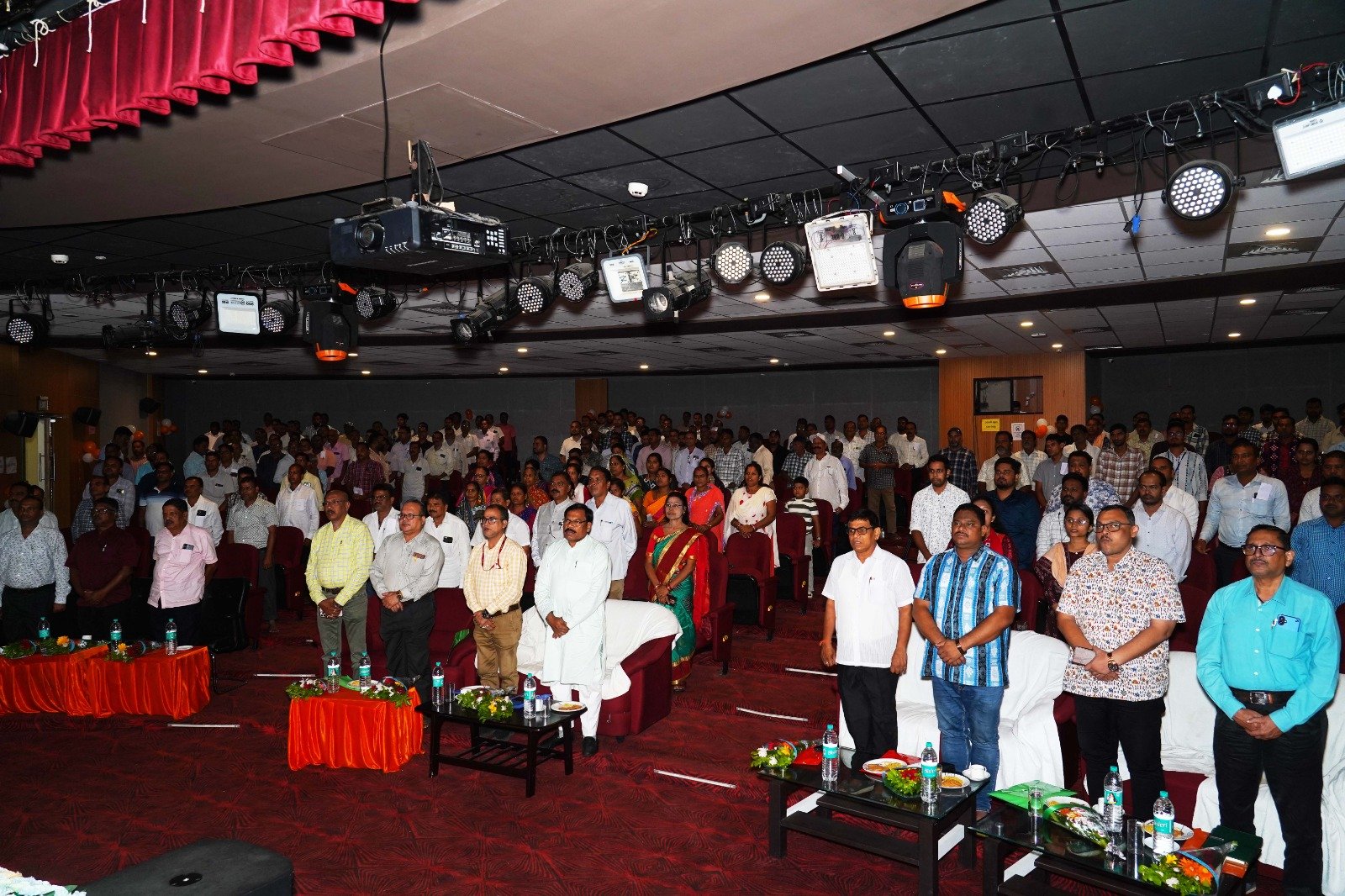 You are currently viewing ସମବାୟ ସଦସ୍ୟତା ମହାଭିଯାନ ‘ସମ୍ବନ୍ଧ’ର ଶୁଭାରମ୍ଭ: ପ୍ରତ୍ୟେକ ପରିବାରରୁ ଅନ୍ୟୂନ ଜଣେ ସଦସ୍ୟଙ୍କୁ ସମିତି ସହ ଯୋଡ଼ିବା ମୁଖ୍ୟ ଲକ୍ଷ୍ୟ