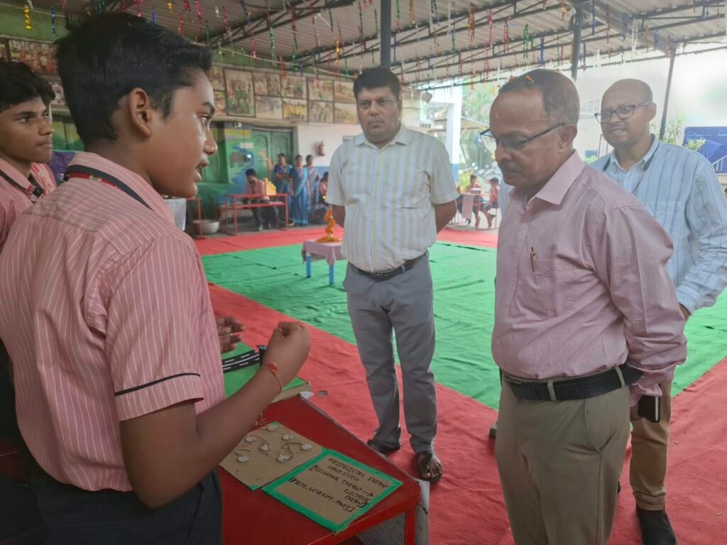 ଆଇଡିଆଲ ପବ୍ଲିକ ସ୍କୁଲରେ ବାର୍ଷିକ ପ୍ରଦର୍ଶନୀ ଆୟୋଜିତ: ପରିବେଶ ସୁରକ୍ଷା ଓ ଆଧୁନିକ ପ୍ରଯୁକ୍ତି ବିଦ୍ୟା ସମ୍ପର୍କିତ ମଡେଲ ମୁଖ୍ୟ ଆକର୍ଷଣ
