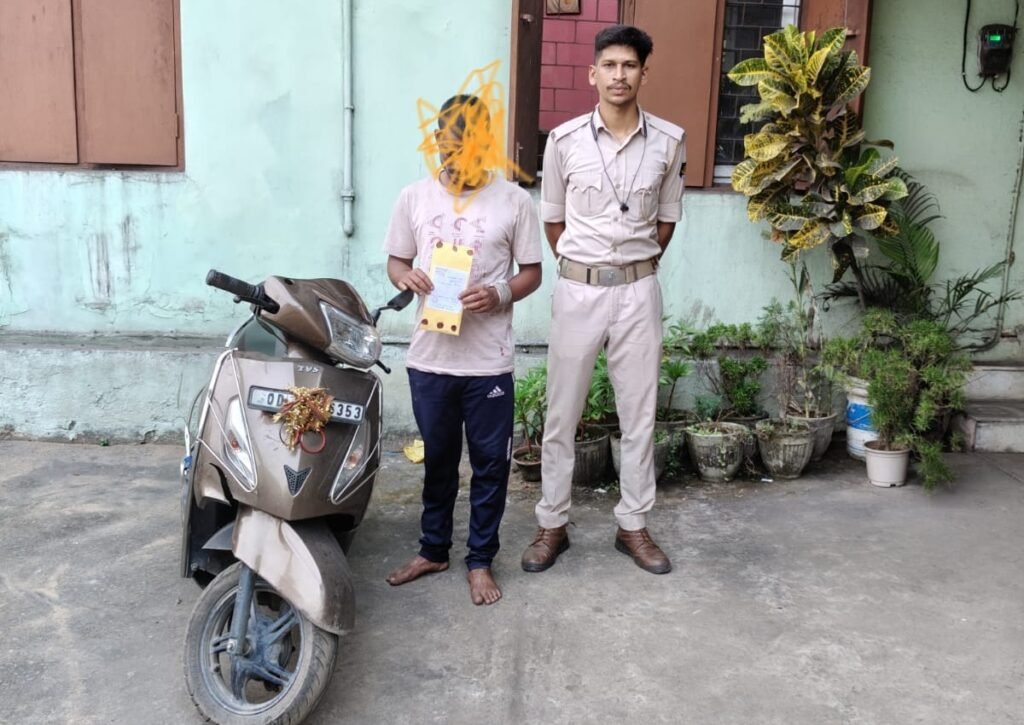 ୨୨ ଗ୍ରାମ ଧଳାଜହର ଜବତ, ଜଣେ ଗିରଫ