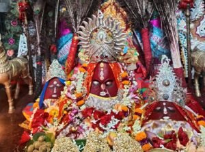 Read more about the article ଭକ୍ତିମୟ ପରିବେଶରେ ମା’ କୁଣ୍ଢେଇବୀରାଙ୍କ ଜନ୍ମୋତ୍ସବ ପାଳିତ, ହଜାର ହଜାର ଶ୍ରଦ୍ଧାଳୁଙ୍କ ସମାଗମ