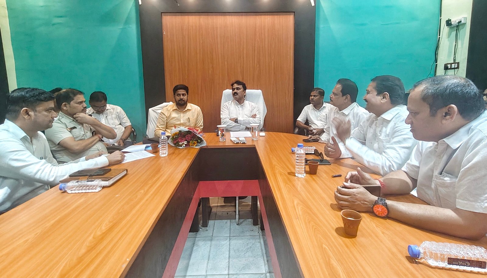 You are currently viewing ଅନୁଗୋଳରେ ଦୁର୍ଗା ଓ ଲକ୍ଷ୍ମୀ ପୂଜା ପାଇଁ ପ୍ରଶାସନର ପ୍ରସ୍ତୁତି ବୈଠକ: ଦୁ୍ର୍ଗା ପୂଜାରେ ୧୦ଟି ଏବଂ ଲକ୍ଷ୍ମୀ ପୂଜାରେ ହେବ ୨୯ଟି ମେଢ