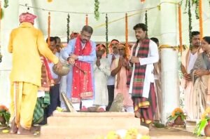 Read more about the article ମା’ ଦୁର୍ଗାଙ୍କ ଦର୍ଶନ କଲେ ସାଂସଦ ଧର୍ମେନ୍ଦ୍ର ପ୍ରଧାନ: କହିଲେ- ଶକ୍ତି, ଭକ୍ତି ଓ ବିଶ୍ୱାସର ପ୍ରତୀକ ମା’ ଦୁର୍ଗା